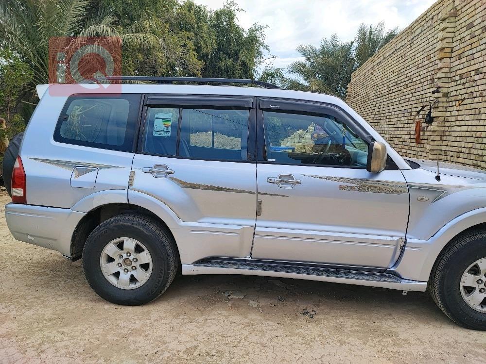 ميتسوبيشي باجيرو